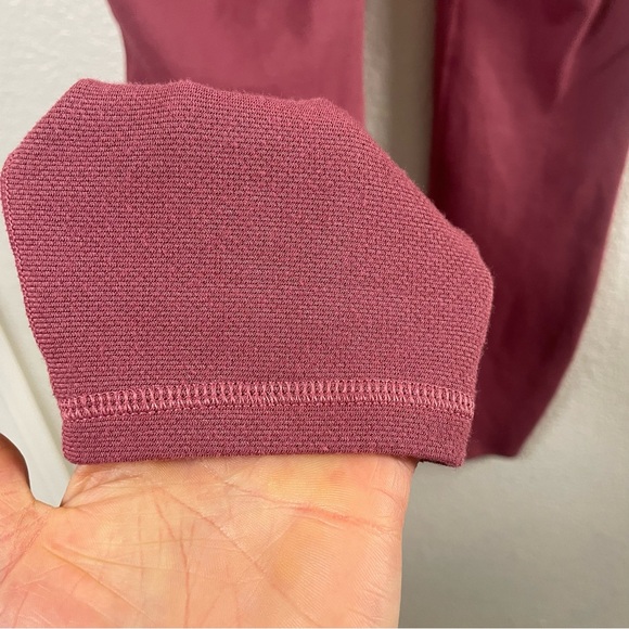 Patagonia Women's Mauve Capilene Thermal Weight Base Layer Bottoms | Small - Picture 4 of 6